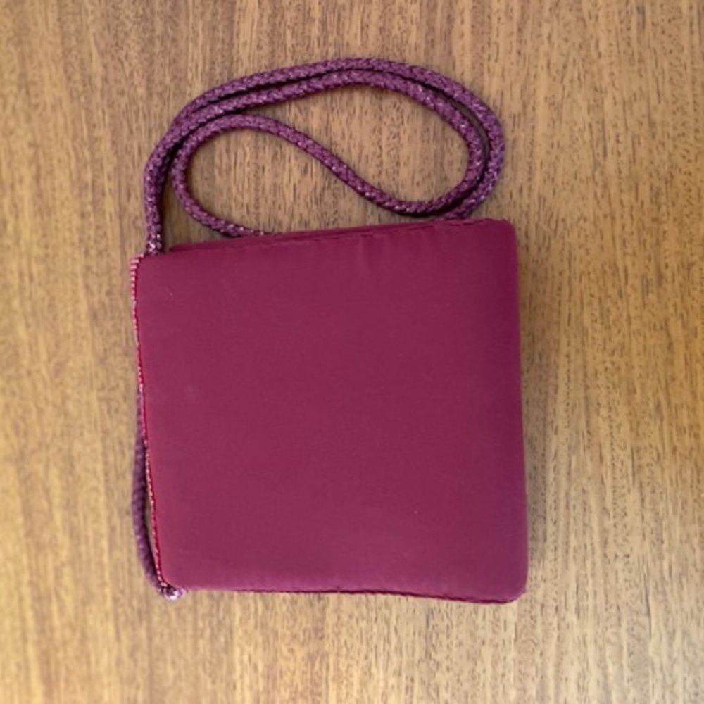 Dark red beaded going out bag - Picture 4 of 4